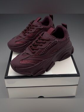 Steve Madden Burgundy Chunky Sneakers